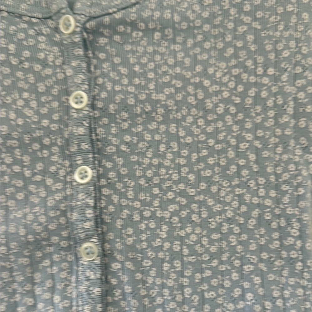 Brandy Melville Light Blue Floral Button-Up Blouse - Picture 4 of 4